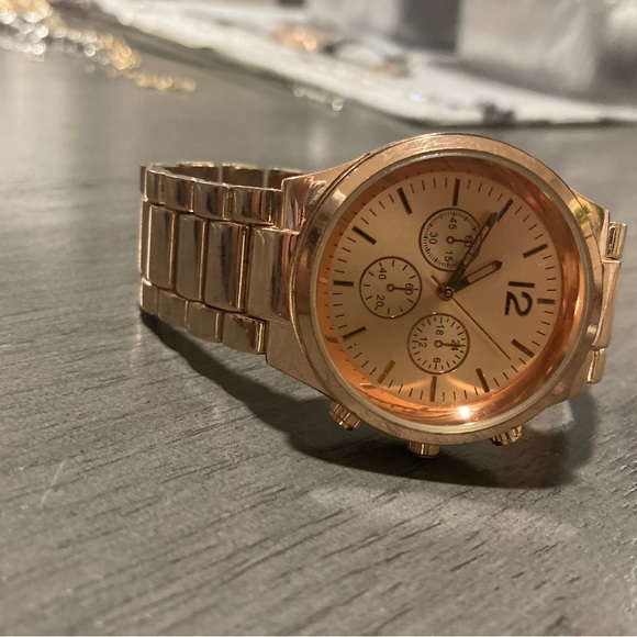 Woman’s watch - Picture 2 of 3